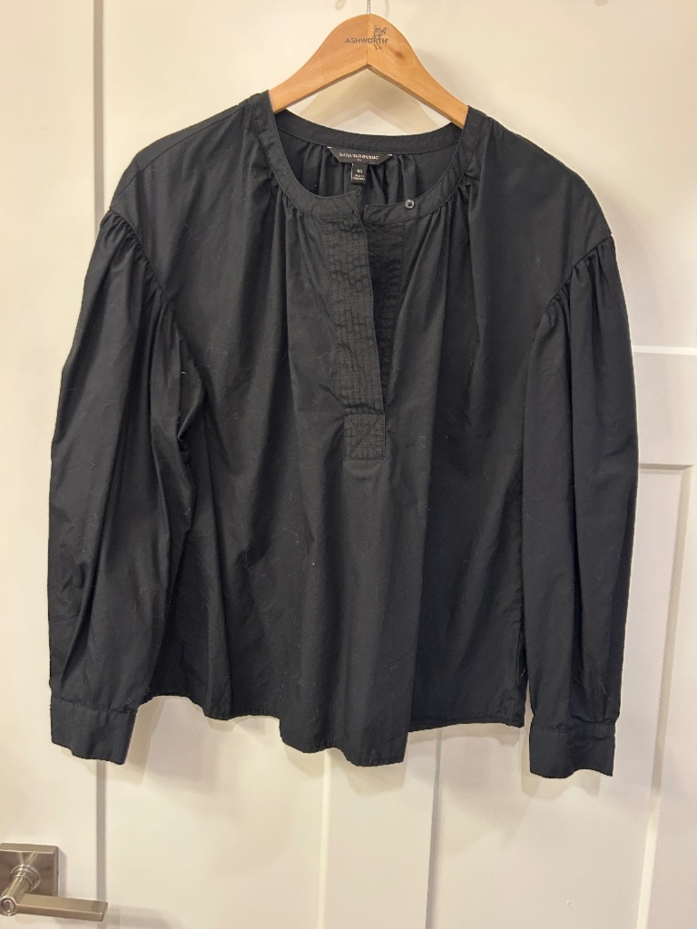Banana Republic Poplin Pleated Blouse